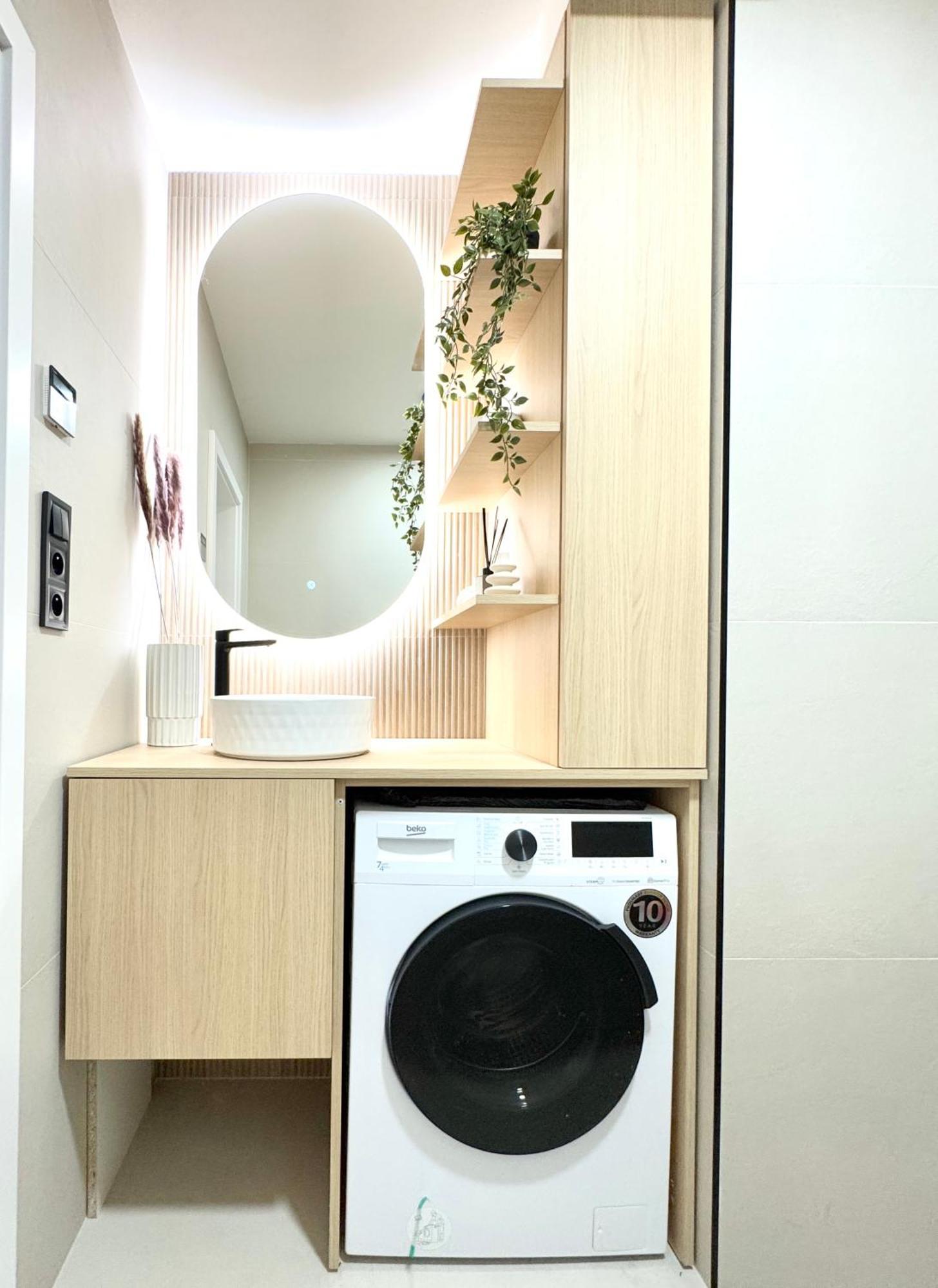Golden Wabi-sabi Apartment, Prague